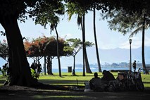 Brezdomci in klateži na rajskem otoku: Skrivnost, ki jo zamolčijo vse turistične agencije