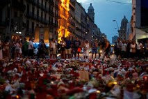 Tekma legend Uniteda in Barcelone v spomin na žrtve terorizma