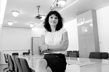 Nataša Potočnik, namestnica direktorja Zavoda RS za šolstvo: Pisanje z roko je v digitalni dobi še vedno pomembno 