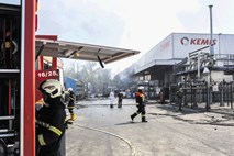 Policijska preiskava požara v Kemisu zaključena, vzrok za požar verjetno samovžig