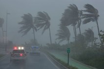 Orkan Irma - »pošast«, ki se bliža Floridi in za seboj pušča opustošenje