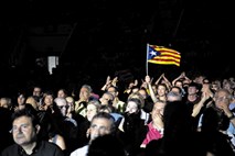 Uradna kampanja pred referendumom o osamosvojitvi se je začela, Juncker razveselil Katalonce