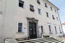 Obračun ostarelih sostanovalcev v Kamniku