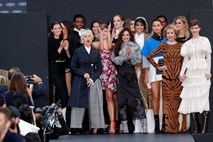 Helen Mirren in Jane Fonda »zažgali« na modni reviji v Parizu