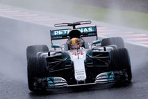 V Suzuki najhitrejša Hamilton in Vettel
