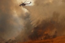 Kalifornijski požari zahtevali najmanj deset življenj 