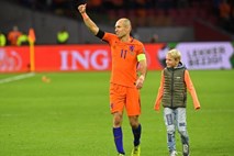 Robben reprezentančno kariero sklenil z dvema zadetkoma