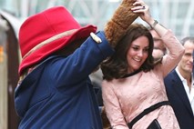 Vojvodinja Kate zaplesala z medvedkom Paddingtonom