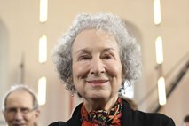 Margaret Atwood za Deklino zgodbo prejela mednarodno nagrado Franz Kafka