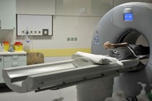 Tožba proti Medilabu: Če bi tumor odkrili prej, bi imel pacient več možnosti