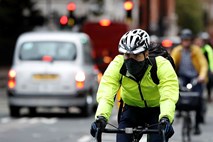 V Londonu začela veljati dajatev za okolju bolj škodljiva vozila 