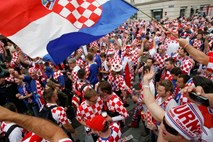 Hrvati in Grki v dodatnih kvalifikacijah brez gostujočih navijačev 