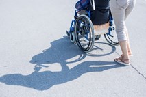 Slovenija mora plačati odškodnino zaradi prenizkega nadomestila za invalidnost 