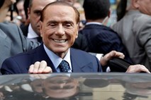 Sicilijanci navdušili Berlusconija, a pot do njegove vrnitve pelje prek Strasbourga