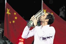 Roger Federer v Londonu naskakuje še sedmo zmago
