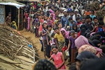 Mjanmarski vojaki  skupinsko posiljevali pripadnice manjšine Rohingya