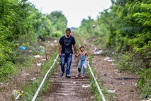 V Nemčiji denarne nagrade za migrante, ki se prostovoljno vrnejo domov