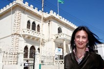 V povezavi z umorom malteške novinarke aretirali deset oseb