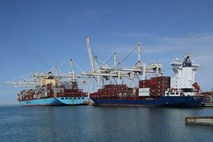 Politika složno za »ureditev razmer« v koprskem pristanišču