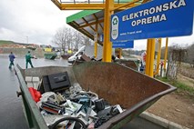  Koliko elektronskih odpadkov ustvarimo Slovenci in koliko jih recikliramo?