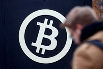 Anonimni izumitelj bitcoina že med 50 najbogatejših Zemljanov