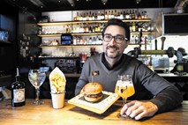Ljubljanski burgerji: Pop's Place, kjer je burger všeč tudi Ani Roš