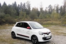 Renault twingo in kia picanto: Pravi orodji za reševanje cestno-parkirnih težav