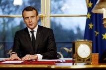 Macron s podpisom zapečatil davčno reformo