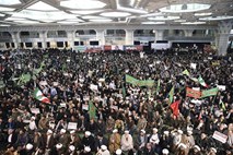 Teheran posvaril pred nadaljnjimi protesti