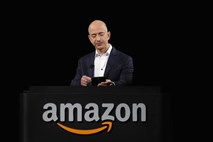 Jeff Bezos je z več kot 100 milijardami dolarjev najbogatejši človek v zgodovini človeštva