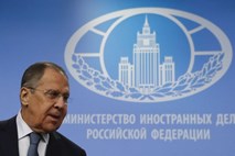 Ruski zunanji minister posvaril pred izstopom iz jedrskega sporazuma z Iranom