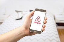 Airbnb uvedel polovičko pri rezervacijah