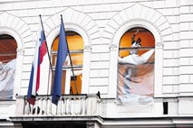 Slovenski javni sektor: če vlada ne zna, dirigirajo sindikati 
