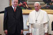 Papež v Vatikanu z Erdoganom