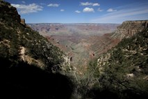 V nesreči helikopterja nad Velikim kanjonom umrle tri osebe