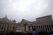 Vatikan bo še naprej preiskoval spolne zlorabe v cerkvi