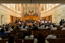 Kritika koncerta orkestra Slovenske filharmonije: Niz brez koncepta