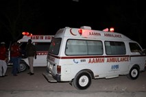 V Mogadišu avtomobila bombi zahtevali več deset življenj