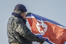 Severna Koreja naj bi Siriji pomagala pri izdelavi kemijskega orožja 