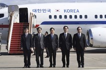 Južnokorejska delegacija naj bi se jutri v Severni Koreji srečala s Kim Jong Unom