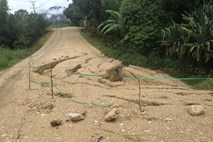V potresu na Papui Novi Gvineji najmanj 75 mrtvih 