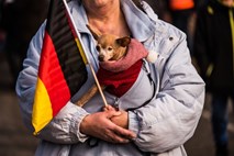 V Nemčiji v imenu enakopravnosti spolov pozivi k spremembi himne 