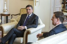 Pahor novega mandatarja ne bo predlagal, predčasne volitve najverjetneje konec maja