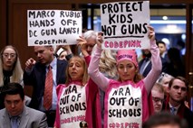 Ameriški šolarji protestirali proti orožju in nasilju 