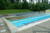 Novomeški olimpijski bazen bo v Češči vasi
