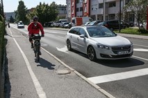 Policija poziva kolesarje k varni udeležbi v prometu 