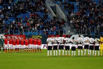 Fifa preiskuje domnevni rasistični incident na tekmi med Rusi in Francozi