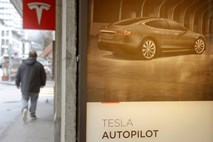 Tesla v vpoklic 123.000 vozil 
