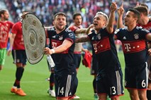 Bayern še 28. do naslova državnega prvaka, City bo nanj moral še počakati