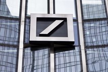 Nekdanjemu prvemu možu Deutsche Bank devet milijonov evrov odpravnine